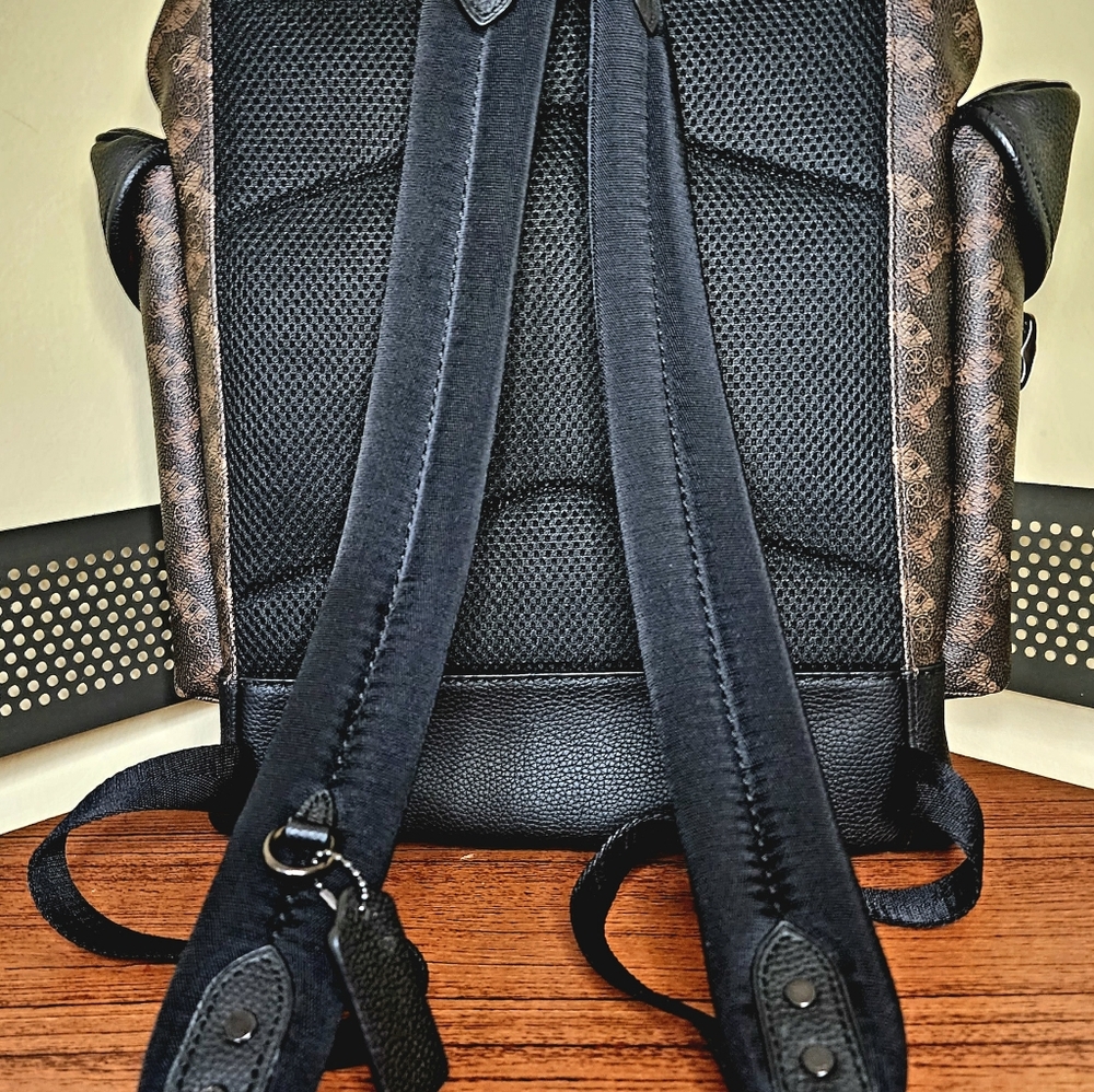 Coach Mens Hitch Backpack - Picture 2 of 6